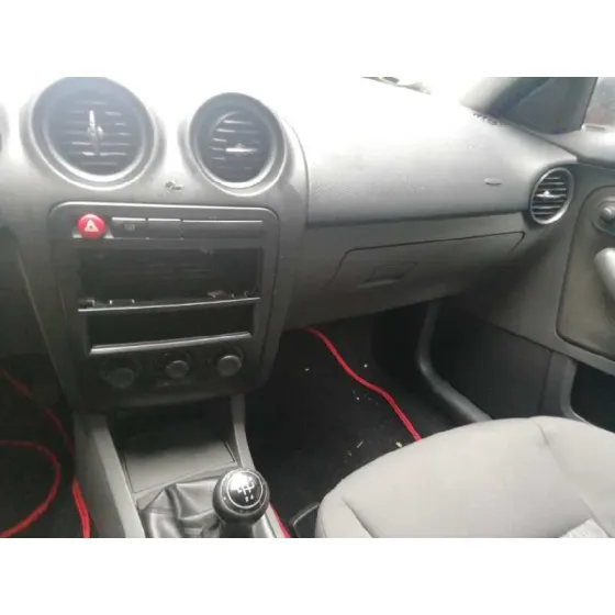 SEAT IBIZA (6L1) '2006 1.4 TDI CAT (BNM) ROJO