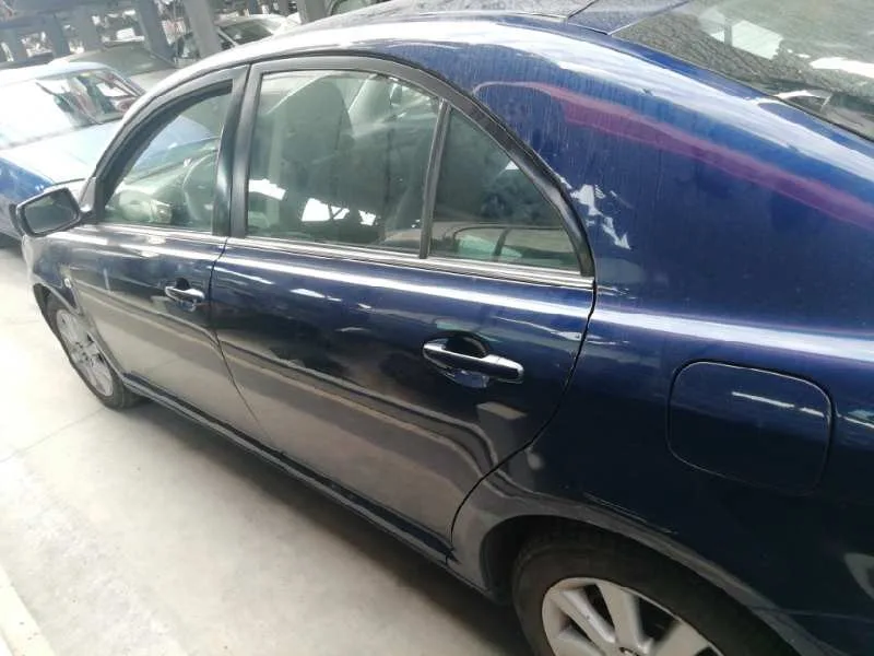 TOYOTA AVENSIS BERLINA (T25) '2004 2.0 16V CAT AZUL OSCURO