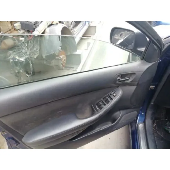 TOYOTA AVENSIS BERLINA (T25) '2004 2.0 16V CAT AZUL OSCURO