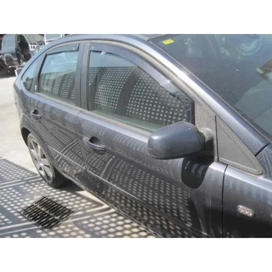FORD FOCUS BERLINA (CAP) '2006 AMBIENTE (D) NEGRO