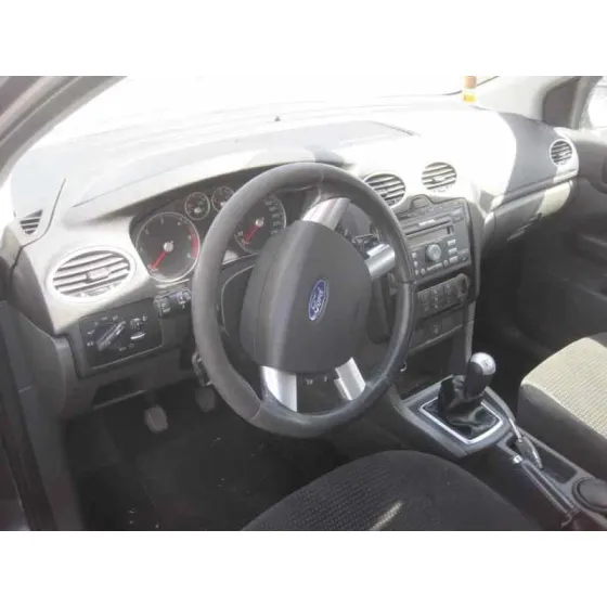 FORD FOCUS BERLINA (CAP) '2006 AMBIENTE (D) NEGRO