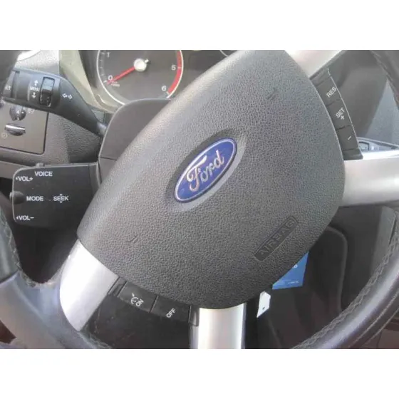 FORD FOCUS BERLINA (CAP) '2006 AMBIENTE (D) NEGRO