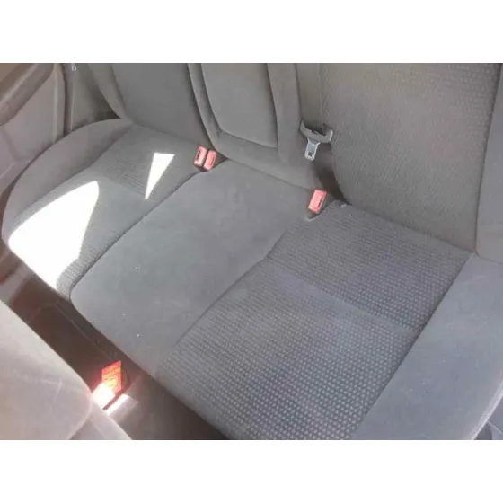 FORD FOCUS BERLINA (CAP) '2006 AMBIENTE (D) NEGRO
