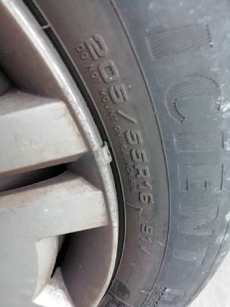 FORD MONDEO BERLINA (GE) '2001 * GRIS