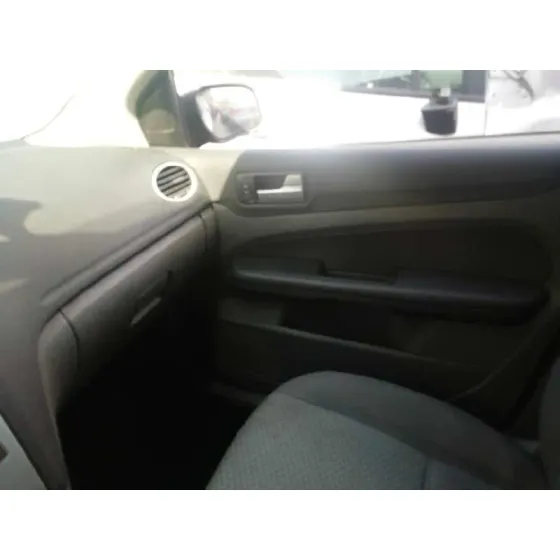 FORD FOCUS BERLINA (CAP) '2005 1.6 TDCI CAT GRANATE