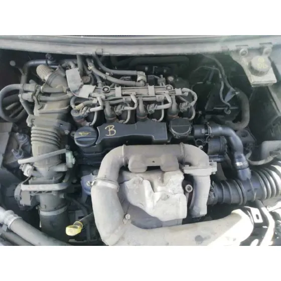 FORD FOCUS BERLINA (CAP) '2005 1.6 TDCI CAT GRANATE