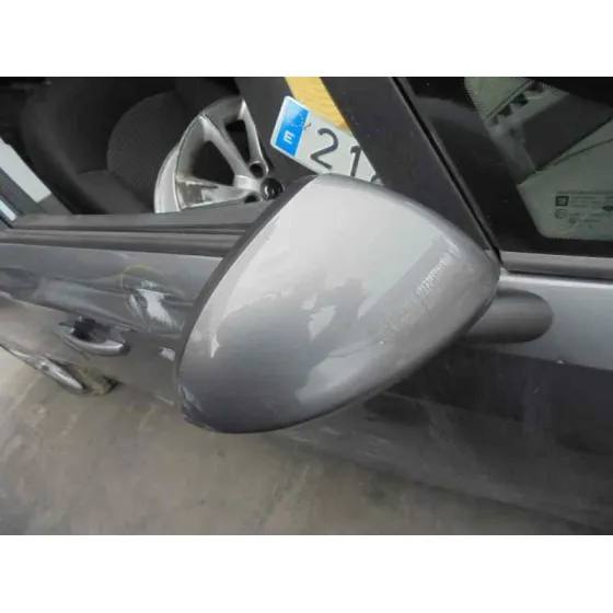 OPEL CORSA E '2016 COLOR EDITION GRIS
