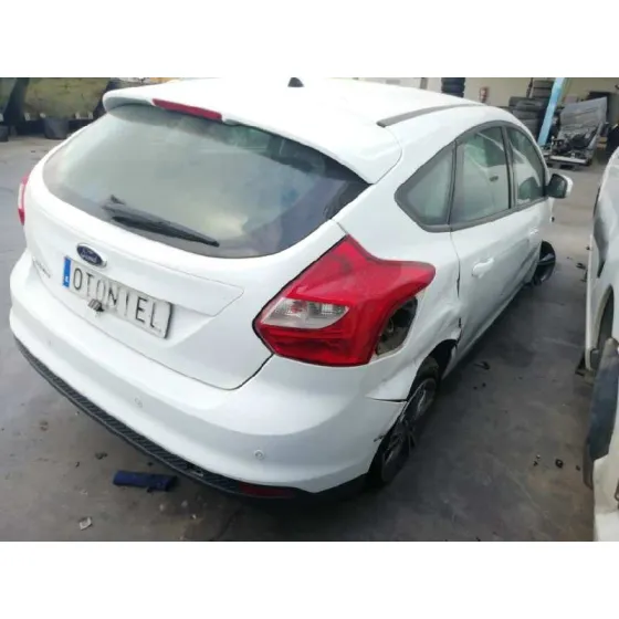 FORD FOCUS LIM. (CB8) '2014 1.6 TDCI CAT BLANCO