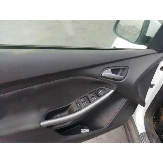 FORD FOCUS LIM. (CB8) '2014 1.6 TDCI CAT BLANCO