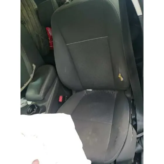 FORD FOCUS LIM. (CB8) '2014 1.6 TDCI CAT BLANCO