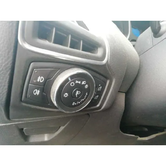 FORD FOCUS LIM. (CB8) '2014 1.6 TDCI CAT BLANCO