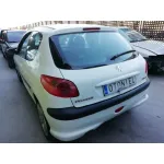 PEUGEOT 206 BERLINA PEUGEOT 206 BERLINA '2004 X-LINE BLANCO 2002