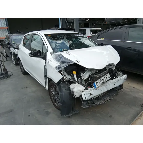 Toyota YARIS (_P13_) 2012
