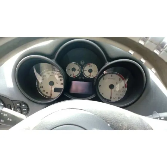 ALFA ROMEO GT (125) '2004 1.9 JTD 16V 150/ DISTINCTIVE GRIS