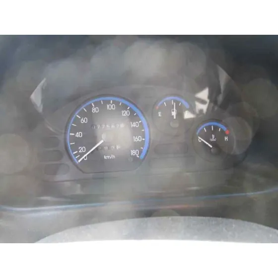 DAEWOO MATIZ '2000 CD PLATA