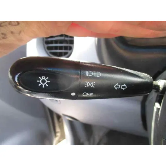 DAEWOO MATIZ '2000 CD PLATA