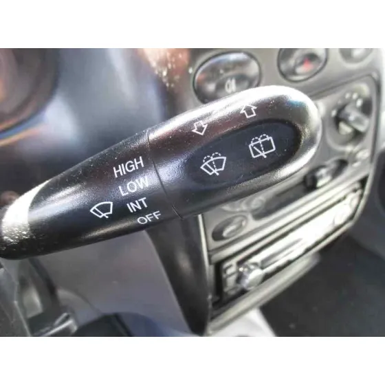 DAEWOO MATIZ '2000 CD PLATA