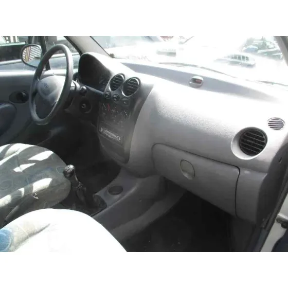 DAEWOO MATIZ '2000 CD PLATA
