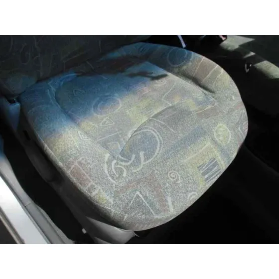 DAEWOO MATIZ '2000 CD PLATA