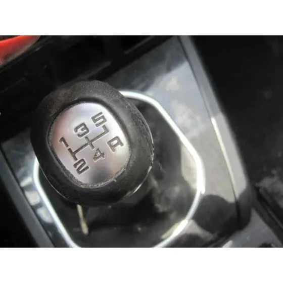 FORD MONDEO BERLINA (GE) '2002 AMBIENTE (06.2003->) (D) PLATA