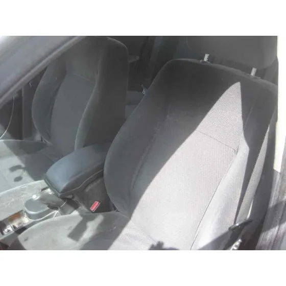 FORD MONDEO BERLINA (GE) '2002 AMBIENTE (06.2003->) (D) PLATA
