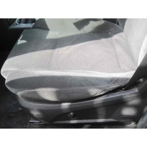 FORD MONDEO BERLINA (GE) '2002 AMBIENTE (06.2003->) (D) PLATA