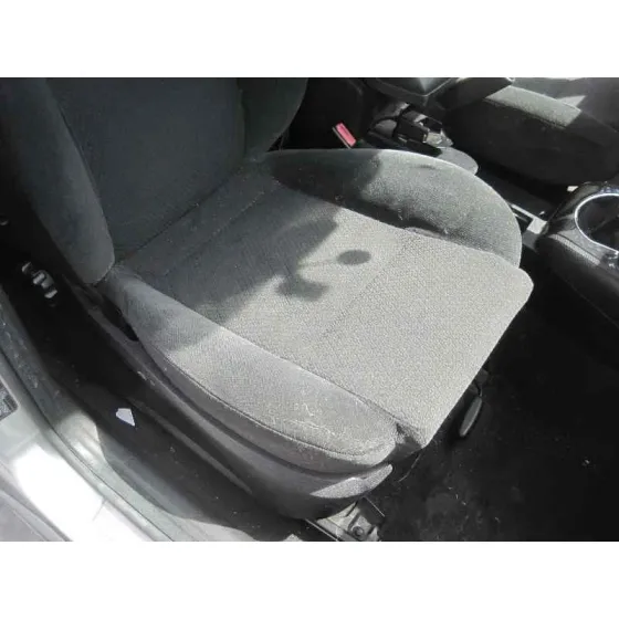 FORD MONDEO BERLINA (GE) '2002 AMBIENTE (06.2003->) (D) PLATA