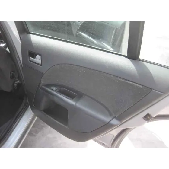 FORD MONDEO BERLINA (GE) '2002 AMBIENTE (06.2003->) (D) PLATA