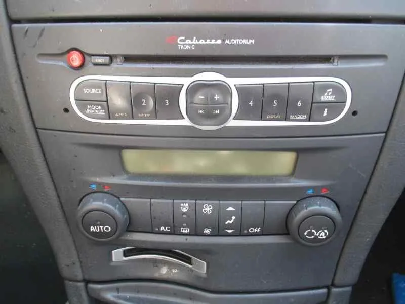 RENAULT LAGUNA II GRANDTOUR (KG0) '2006 DYNAMIQUE CONFORT NEGRO