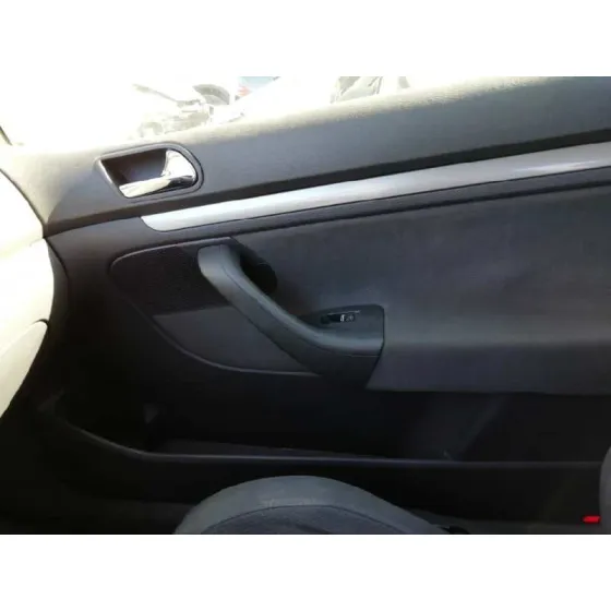 VOLKSWAGEN GOLF V BERLINA (1K1) '2004 1.9 TDI PLATA