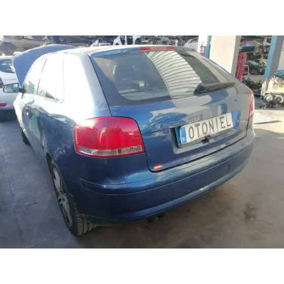 AUDI A3 (8P) '2004 2.0 TDI AMBIENTE AZUL