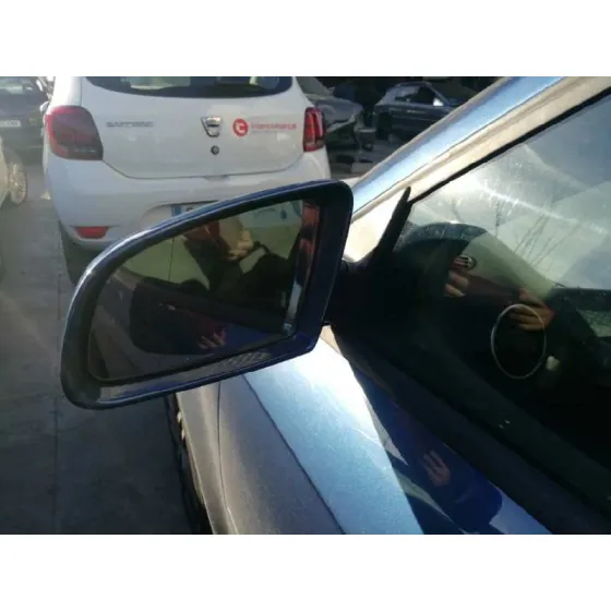 AUDI A3 (8P) '2004 2.0 TDI AMBIENTE AZUL