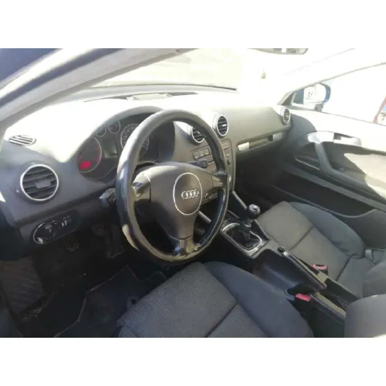 AUDI A3 (8P) '2004 2.0 TDI AMBIENTE AZUL