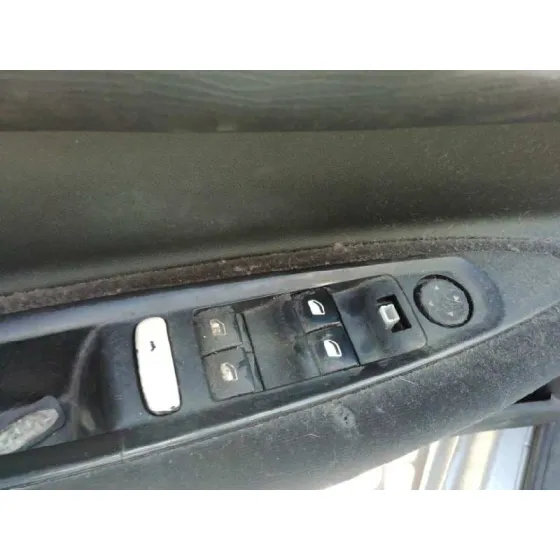 CITROEN C4 BERLINA '2007 COLLECTION PLATA