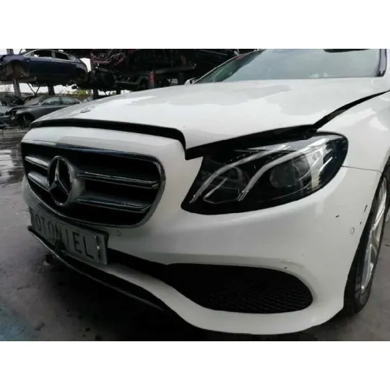 MERCEDES CLASE E LIM. (W213) '2016 E 220 D (213.004) BLANCO