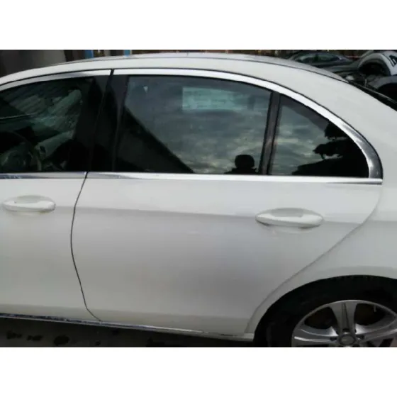 MERCEDES CLASE E LIM. (W213) '2016 E 220 D (213.004) BLANCO