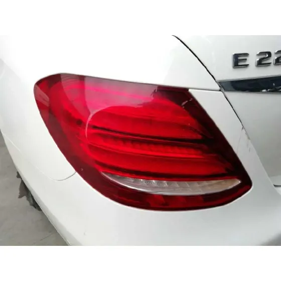 MERCEDES CLASE E LIM. (W213) '2016 E 220 D (213.004) BLANCO