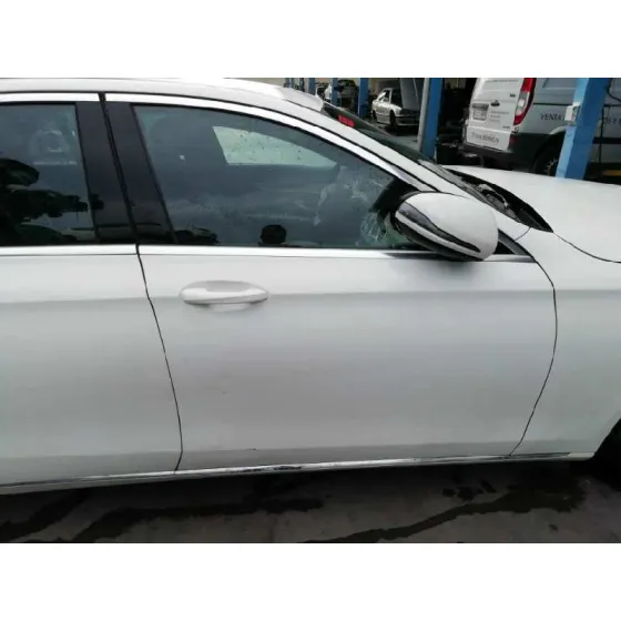 MERCEDES CLASE E LIM. (W213) '2016 E 220 D (213.004) BLANCO
