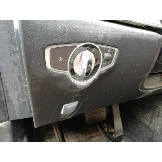 MERCEDES CLASE E LIM. (W213) '2016 E 220 D (213.004) BLANCO