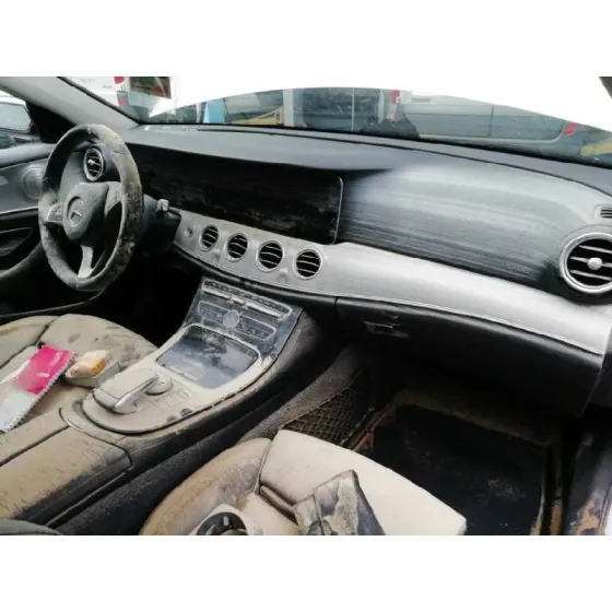 MERCEDES CLASE E LIM. (W213) '2016 E 220 D (213.004) BLANCO