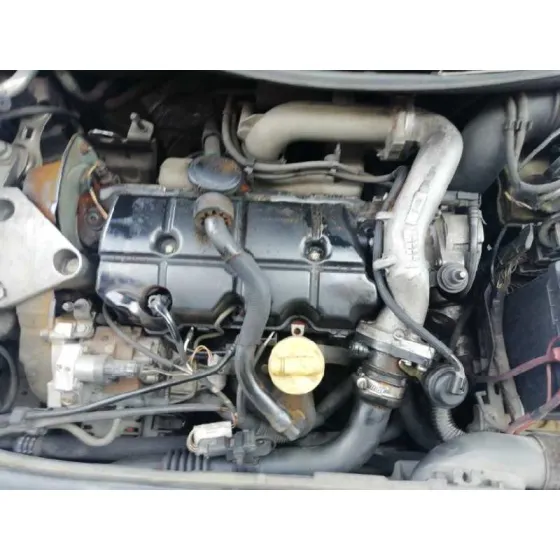 RENAULT MEGANE II CLASSIC BERLINA '2005 CONFORT AUTHENTIQUE NEGRO