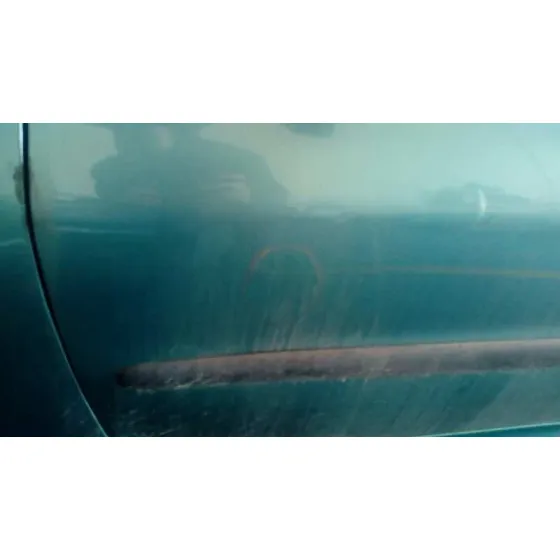 PEUGEOT 206 BERLINA '2001 X-LINE VERDE