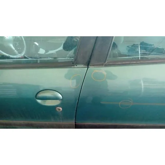 PEUGEOT 206 BERLINA '2001 X-LINE VERDE