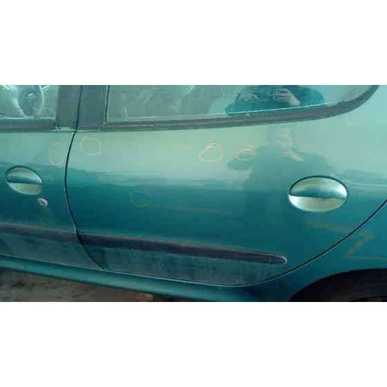 PEUGEOT 206 BERLINA '2001 X-LINE VERDE