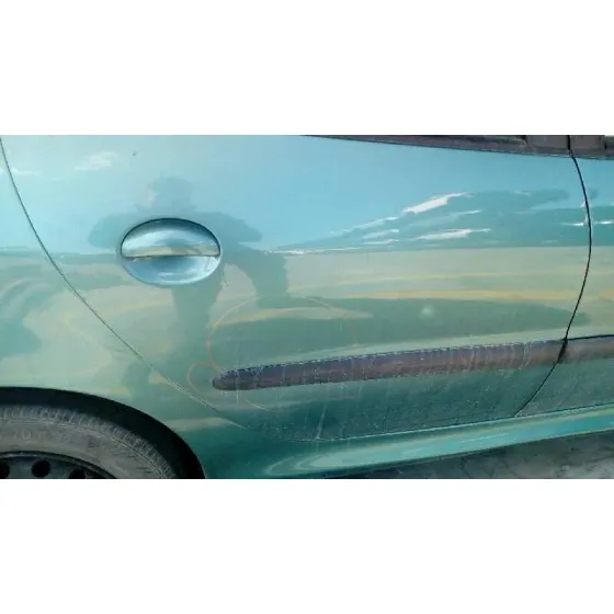 PEUGEOT 206 BERLINA '2001 X-LINE VERDE