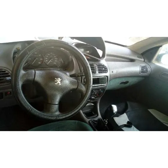 PEUGEOT 206 BERLINA '2001 X-LINE VERDE