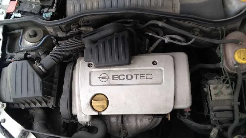 OPEL CORSA C OPEL CORSA C '2003 1.4 16V GRIS PLATA 2000