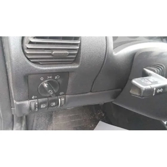 OPEL CORSA C '2003 1.4 16V GRIS PLATA
