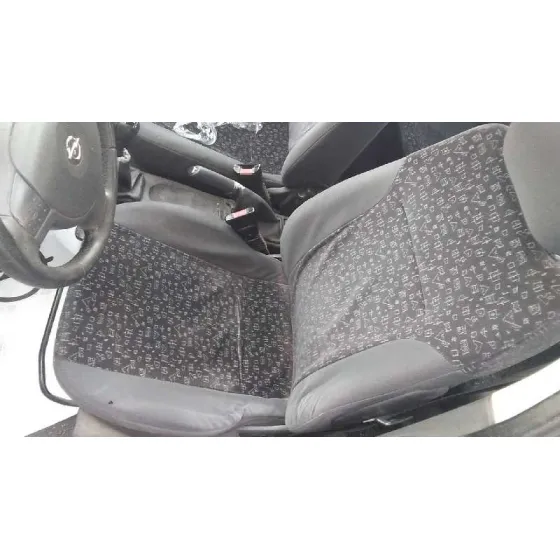 OPEL CORSA C '2003 1.4 16V GRIS PLATA