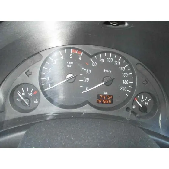 OPEL CORSA C '2001 CLUB VERDE